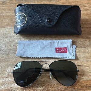 Black on Black Rayban Aviators